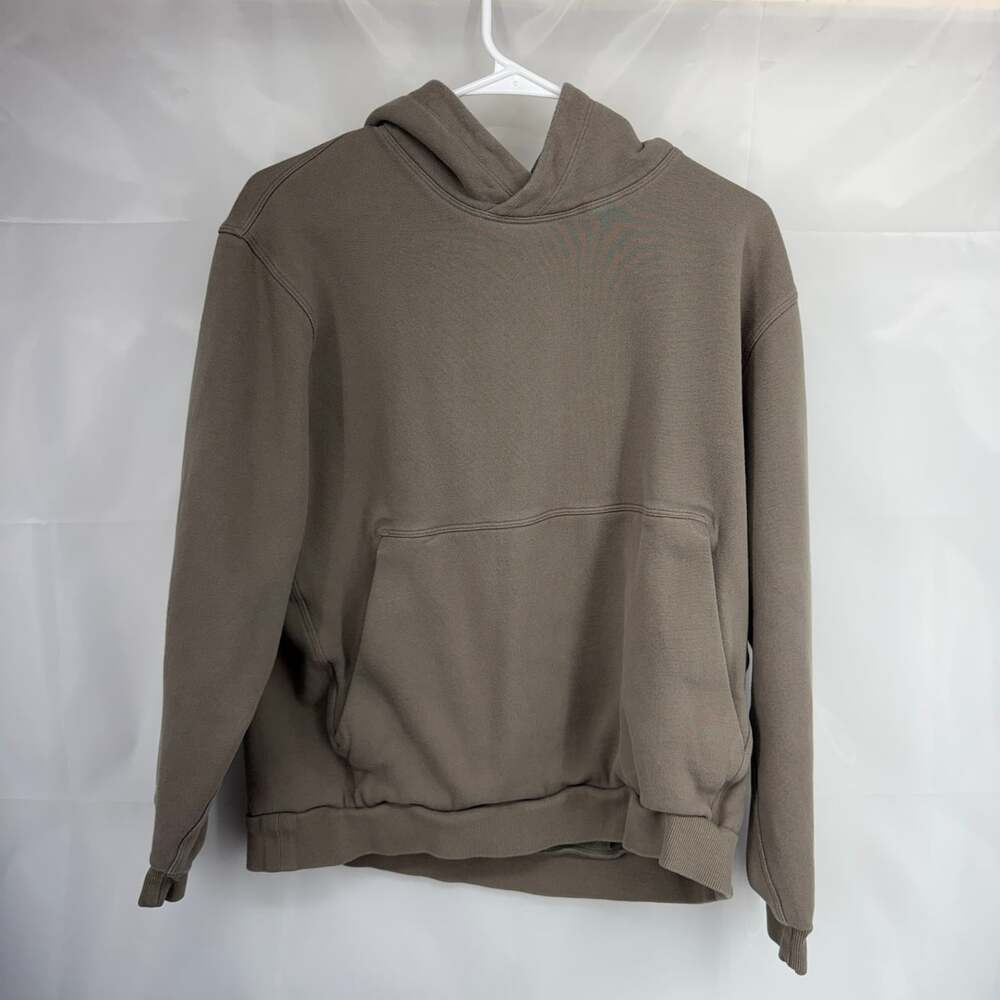 Lululemon Men M Hoodie Sweatshirt Pullover Taupe Long Sleeve Performance Pocket